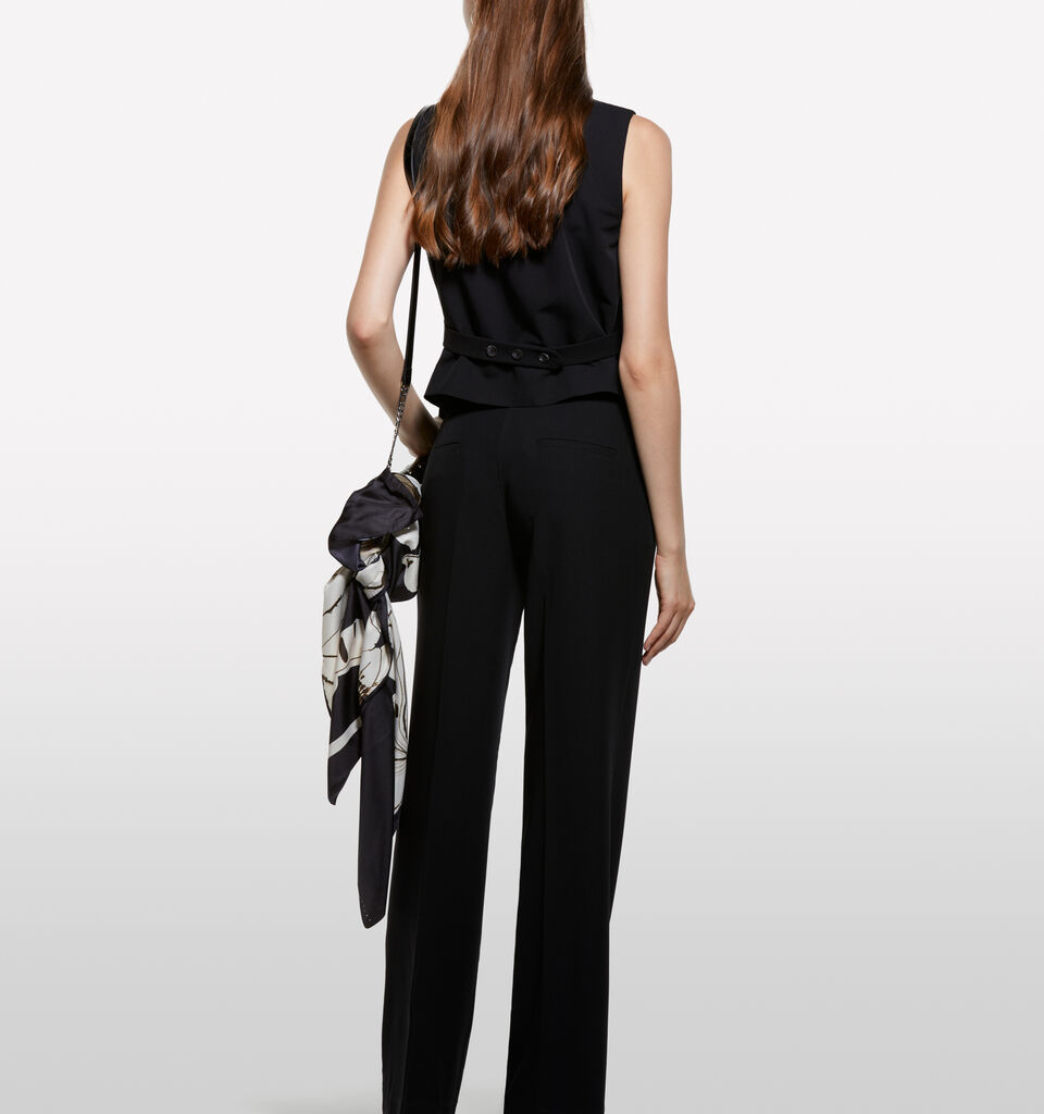 Schwarze Weste im Slim Fit - westen und pullunder für damen - Schwarz | Sisley image number 2